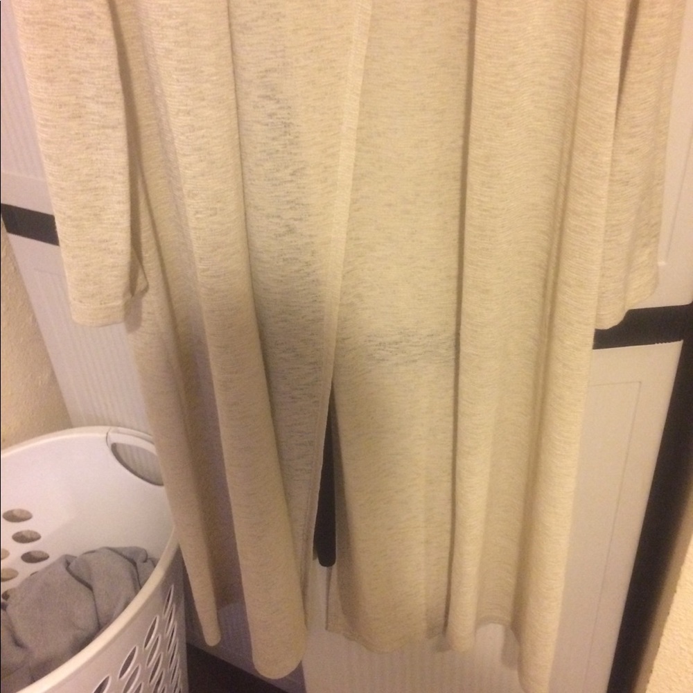 Beige/Tan Cardigan - Picture 3 of 4